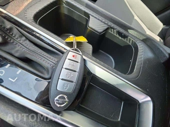 2022 Nissan Sentra SV – miniatura 8