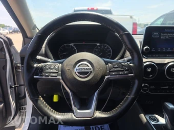 2022 Nissan Sentra SV - miniatura 10