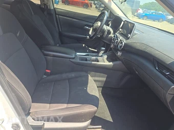 2022 Nissan Sentra SV - miniatura 8