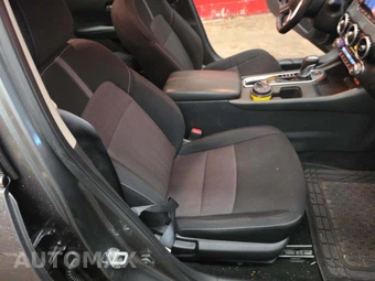 2022 Nissan Sentra SV - miniatura 18