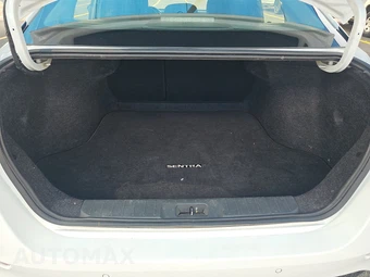 2022 Nissan Sentra SV – miniatura 16