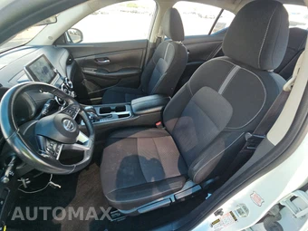 2022 Nissan Sentra SV – miniatura 7