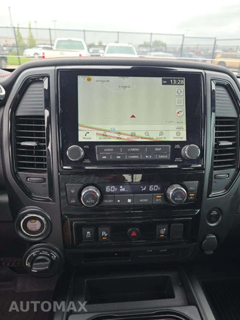 2022 Nissan TITAN PRO-4X Crew Cab Short Bed – miniatura 7