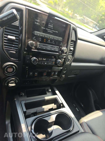 2022 Nissan TITAN PRO-4X Crew Cab Short Bed – miniatura 10