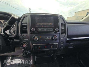 2022 Nissan TITAN SV Crew Cab Short Bed - miniatura 11