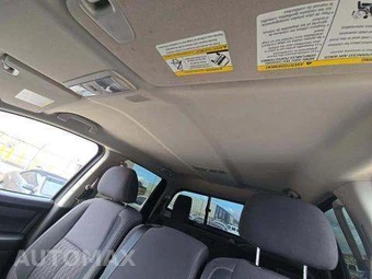 2022 Nissan TITAN SV Crew Cab Short Bed - miniatura 12
