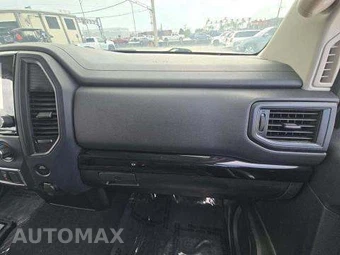 2022 Nissan TITAN SV Crew Cab Short Bed - miniatura 20
