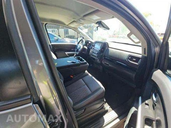 2022 Nissan TITAN SV Crew Cab Short Bed – miniatura 18