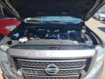 2022 Nissan TITAN SV Crew Cab Short Bed – miniatura 28