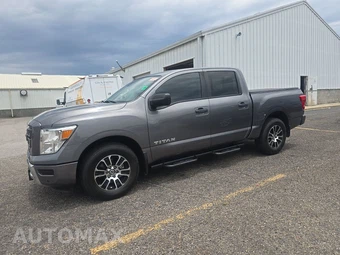 2022 Nissan TITAN SV Crew Cab Short Bed