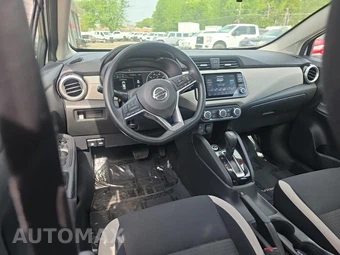 2022 Nissan Versa SV – miniatura 14