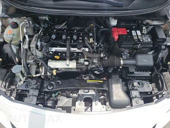 2022 Nissan Versa SV – miniatura 15