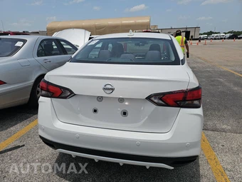 2022 Nissan Versa SV – miniatura 5