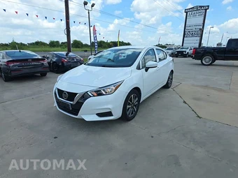 2022 Nissan Versa SV