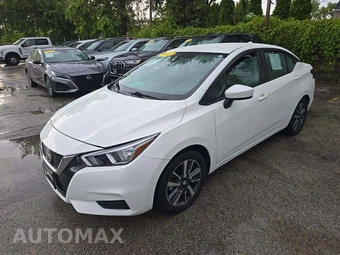2022 Nissan Versa SV