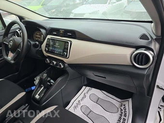 2022 Nissan Versa SV - miniatura 19