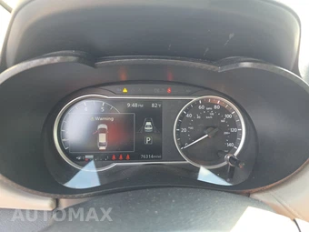 2022 Nissan Versa SV - miniatura 12