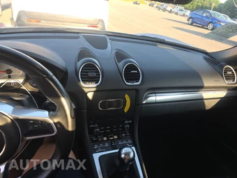 2022 Porsche 718 Boxster S – miniatura 17