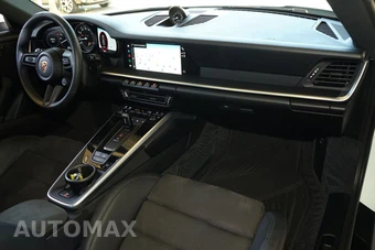 2022 Porsche 911 Carrera 4 GTS - miniatura 12