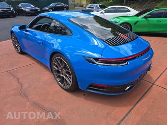 2022 Porsche 911 Carrera 4S – miniatura 2