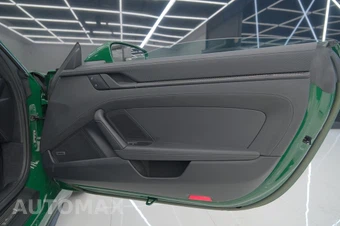 2022 Porsche 911 GT3 with Touring Package - miniatura 30