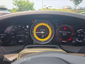 2022 Porsche 911 Targa 4 GTS – miniatura 6