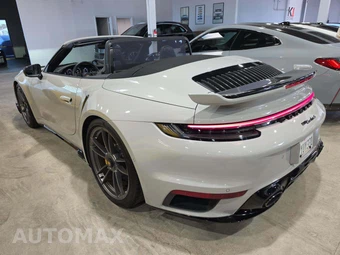 2022 Porsche 911 Turbo S Cabriolet - miniatura 2