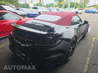 2022 Porsche 911 Turbo S Cabriolet – miniatura 3