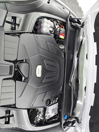 2022 Porsche Cayenne Coupe Platinum Edition – miniatura 33