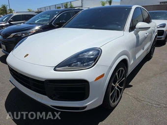 Zdjęcie pojazdu 2022 Porsche Cayenne Coupe Turbo z USA