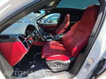 2022 Porsche Cayenne Coupe Turbo – miniatura 6