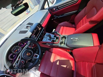 2022 Porsche Cayenne Coupe Turbo – miniatura 8
