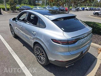 2022 Porsche Cayenne Coupe - miniatura 2