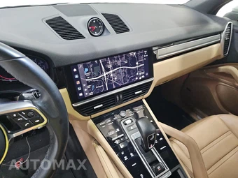 2022 Porsche Cayenne Platinum Edition – miniatura 11