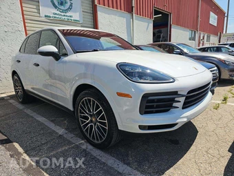 2022 Porsche Cayenne Platinum Edition - miniatura 4