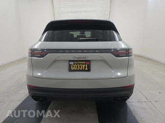 2022 Porsche Cayenne Platinum Edition – miniatura 5