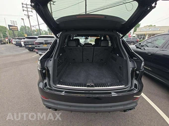 2022 Porsche Cayenne Platinum Edition – miniatura 14