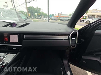2022 Porsche Cayenne Platinum Edition – miniatura 19