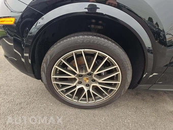 2022 Porsche Cayenne Platinum Edition – miniatura 21