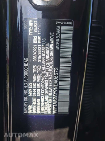 2022 Porsche Cayenne Platinum Edition – miniatura 2