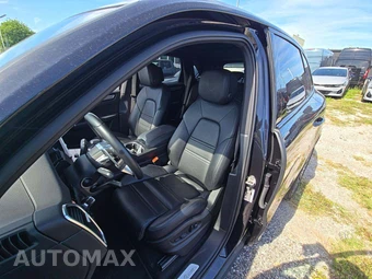 2022 Porsche Cayenne Platinum Edition – miniatura 3