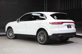 2022 Porsche Cayenne Platinum Edition – miniatura 10