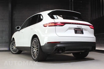 2022 Porsche Cayenne Platinum Edition – miniatura 11