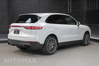 2022 Porsche Cayenne Platinum Edition – miniatura 15