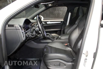 2022 Porsche Cayenne Platinum Edition – miniatura 38