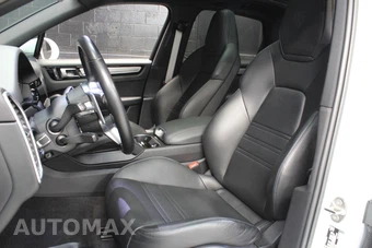 2022 Porsche Cayenne Platinum Edition – miniatura 40