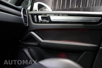 2022 Porsche Cayenne Platinum Edition – miniatura 69