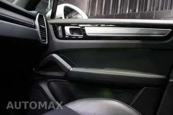 2022 Porsche Cayenne Platinum Edition – miniatura 70