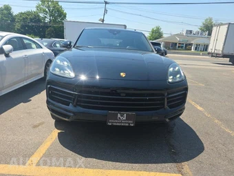 2022 Porsche Cayenne S Coupe Platinum Editi - miniatura 2