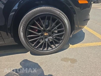 2022 Porsche Cayenne S Coupe Platinum Editi - miniatura 9